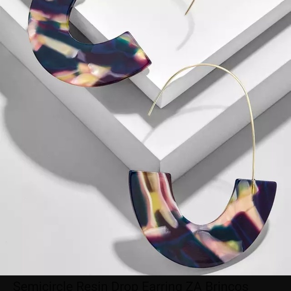 🌟Host Pick🌟Multi Color Acrylic Hook Earrings - Picture 3 of 7